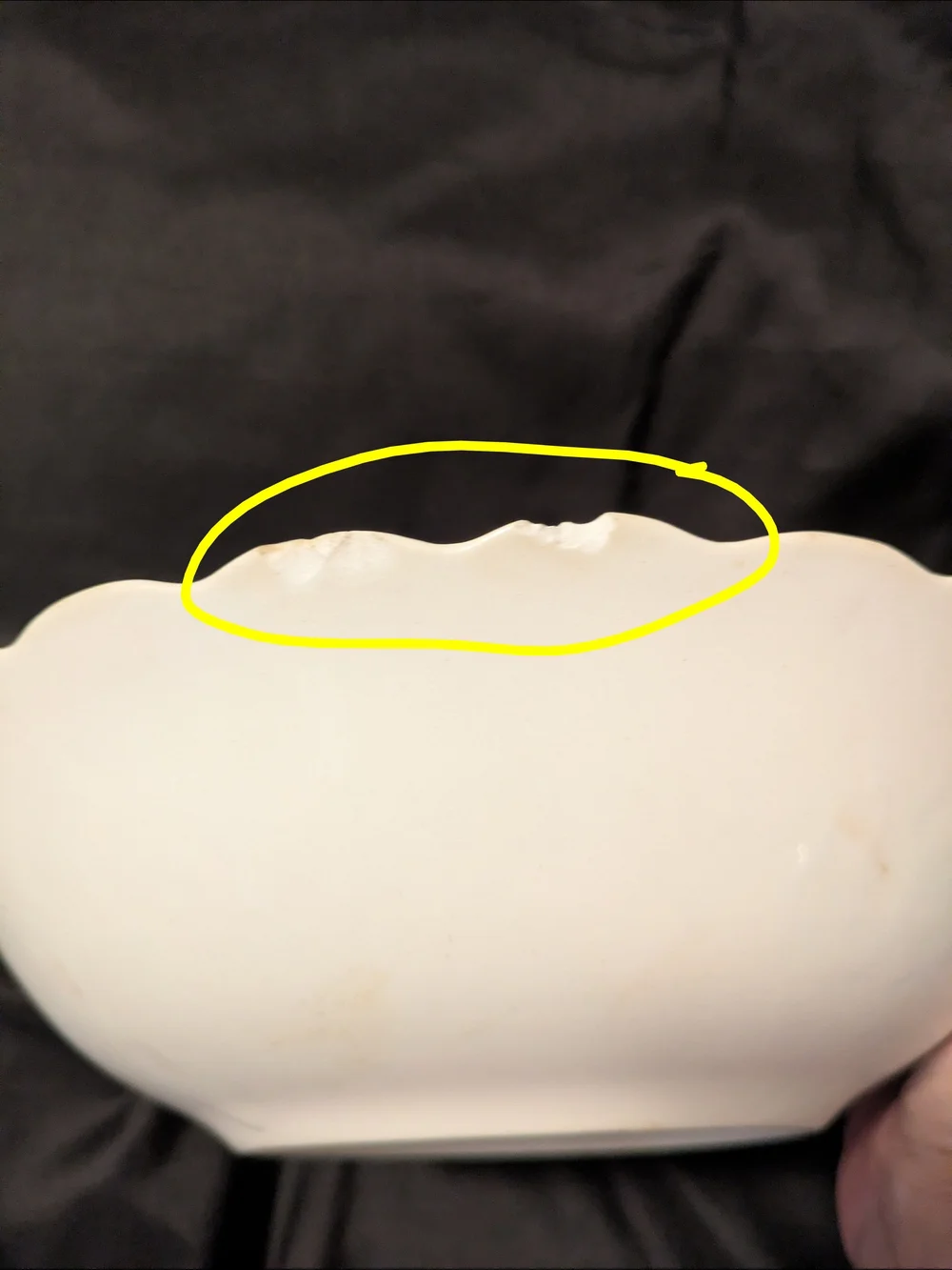 None scalloped ceramic